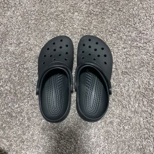 Black crocs
